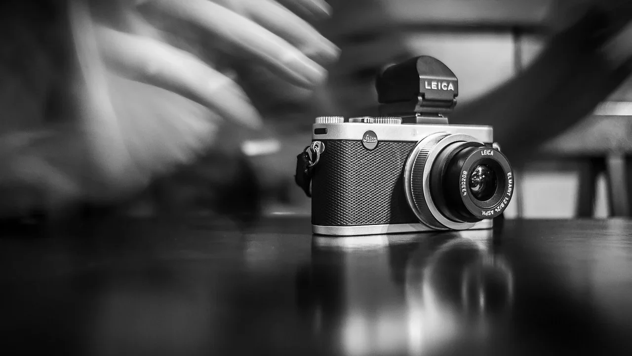 Camera Lens Leica Logo