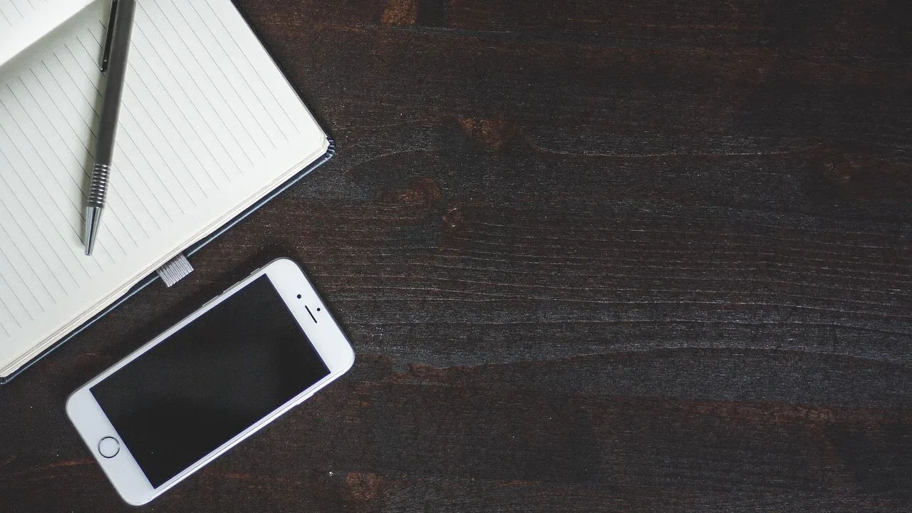 Classic Smartphone Electronic Device